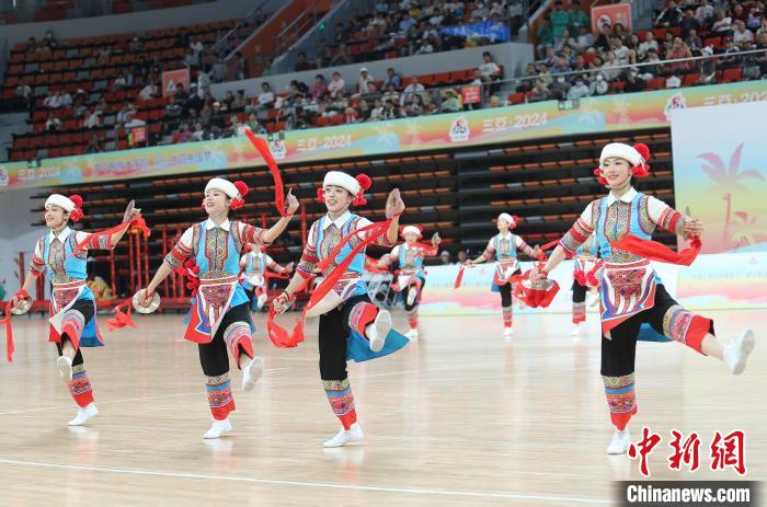 海南三亚全国性民族传统体育盛会上，云南羊头