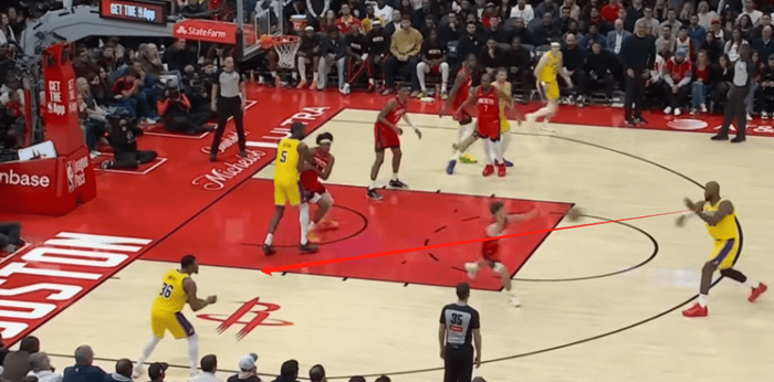 詹姆斯角色蜕变助力湖人进攻体系升级