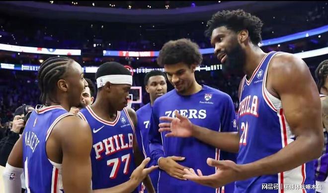 波士顿凯尔特人横扫费城76人，系列赛先拔头筹