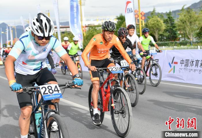 阳光照耀下的拉萨：2023环拉萨城自行车大赛圆满