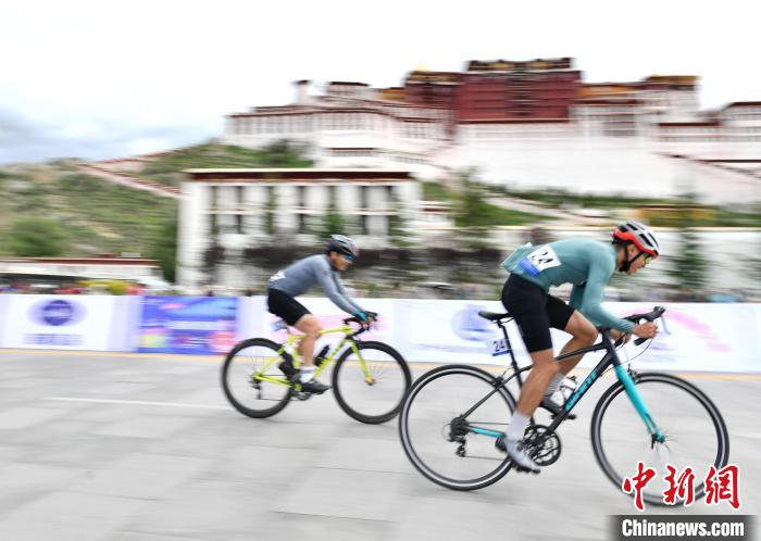 阳光照耀下的拉萨：2023环拉萨城自行车大赛圆满